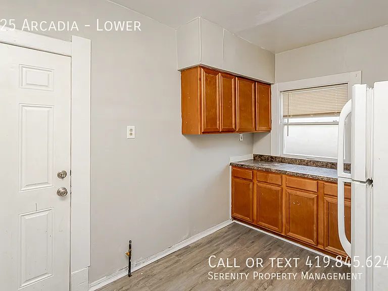 625 Arcadia Ave #LOWER — Photo 11