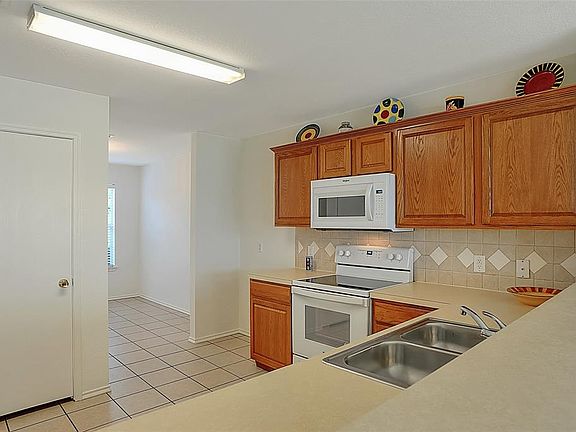 5th image of 3519 Portsmouth Pl