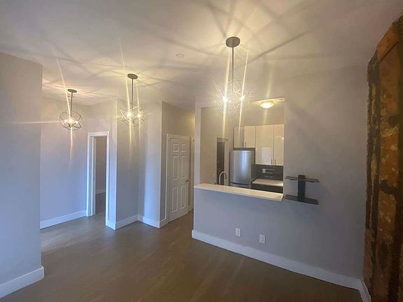 2nd image of 21 W 131st St #5B