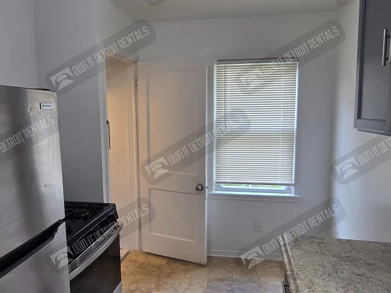 19384 Concord St — Photo 18
