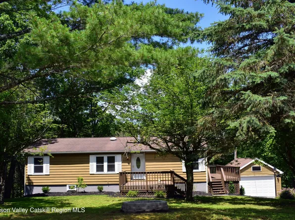 1098 Herveysunside Road, Cornwallville, NY 12418