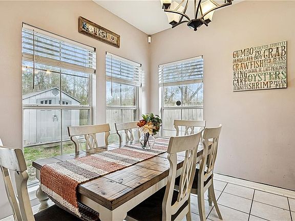 5th image of 40042 Emerald Dr #B