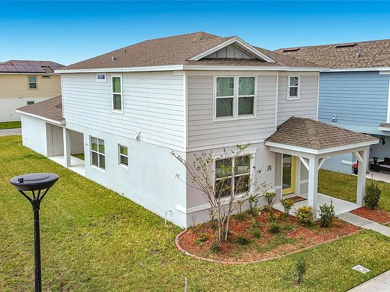 1823 Summer Serenity Dr — Photo 3
