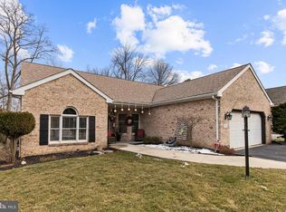 19 Riverside Ave, Lancaster, PA 17602