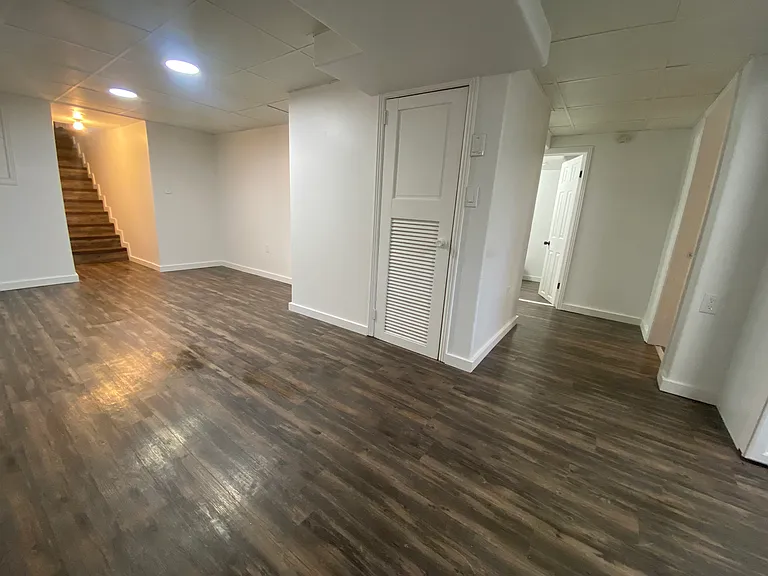 Main Room 1
