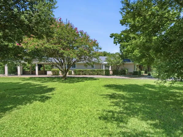 435 Horseshoe Trl W, Aledo, TX 76008