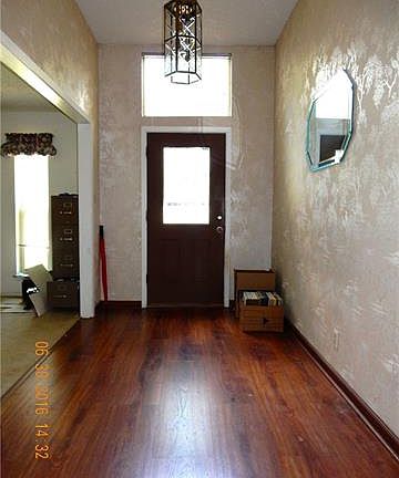 2nd image of 4812 Hidden Oaks Ln