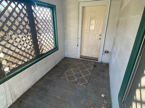 2nd image of 104 E Empire St