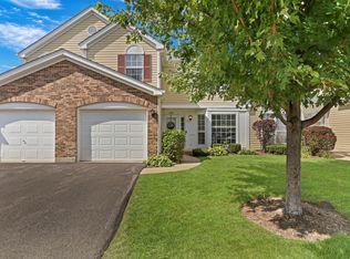 1881 Canterbury Ct, Gurnee, IL