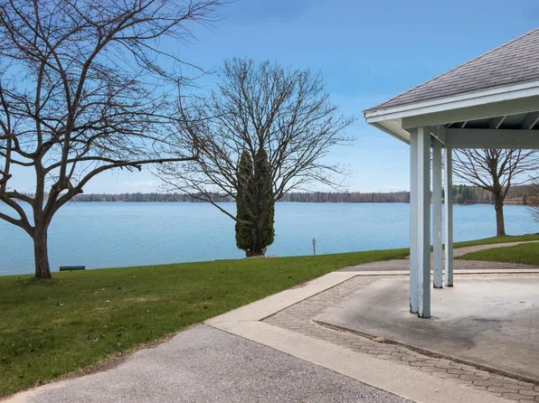 7625 Anthony St, Fife Lake, MI 49633