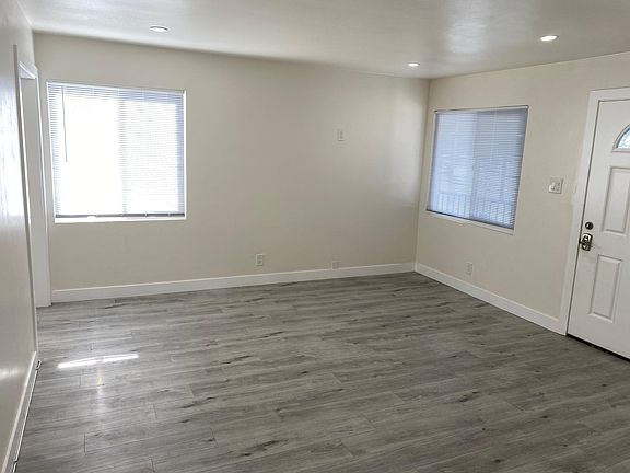4th image of 11934 Rosecrans Ave #A