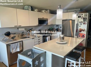 2 Earhart St Unit 717, Cambridge, MA 02141