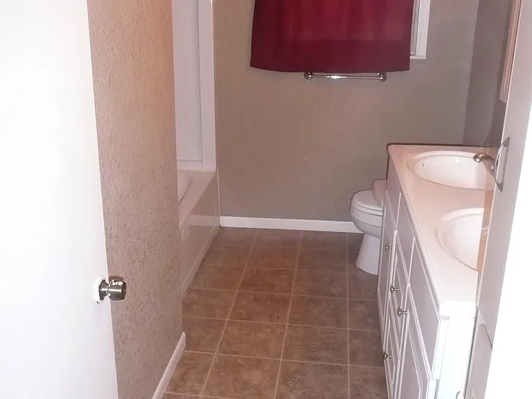 3405 Binyon Ave — Photo 10