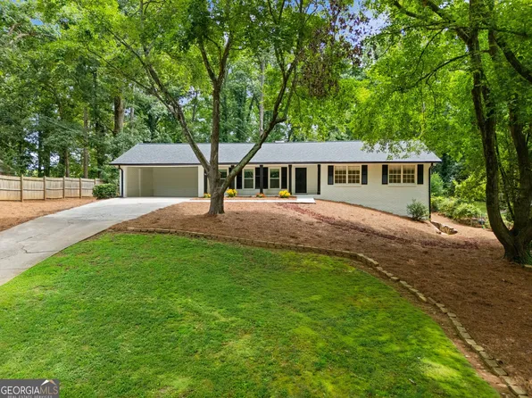 1415 Driftwood Ct, Roswell, GA 30075