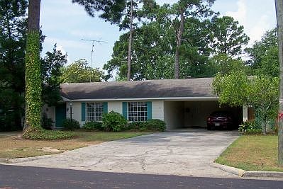 1st image of 1703 Holly Ave