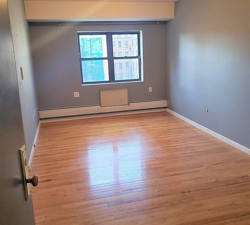 1st image of 31-03 Newtown Ave #Four4