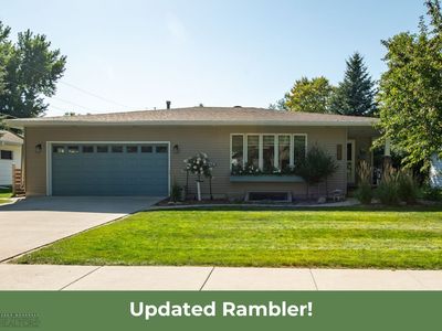 2402 Evergreen Rd N, Fargo, ND, 58102