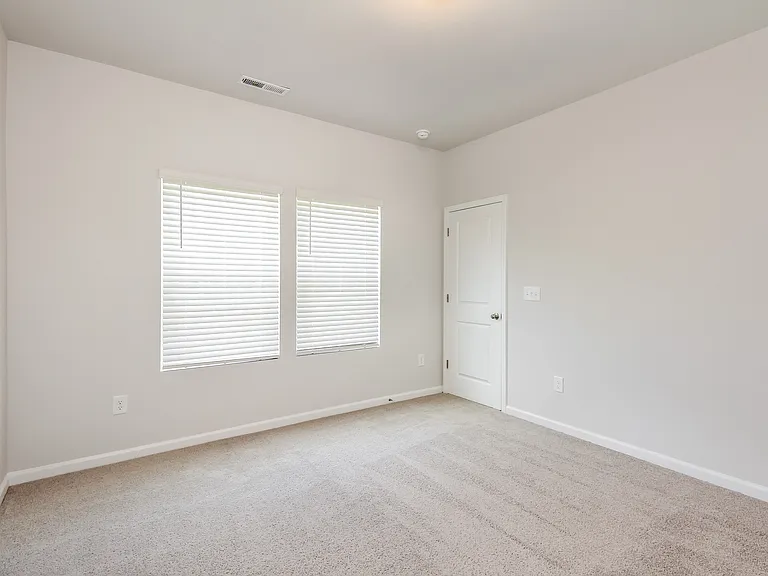7271 Bellacroft Dr — Photo 17
