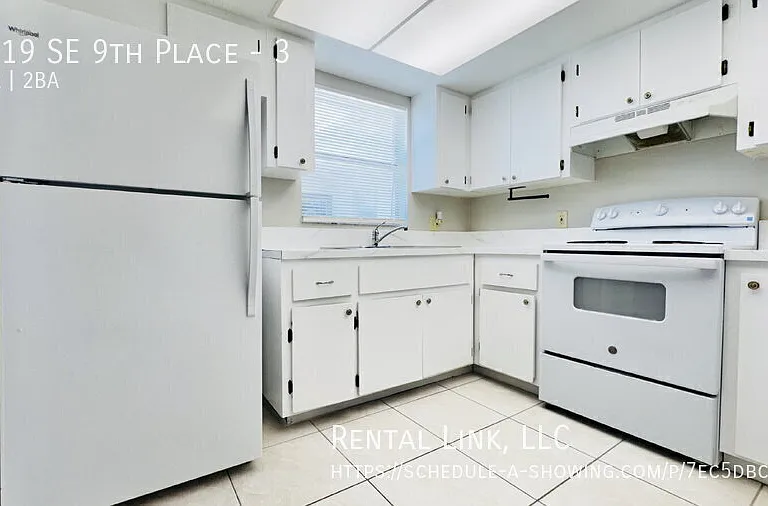 3619 SE 9th Pl #3 — Photo 10