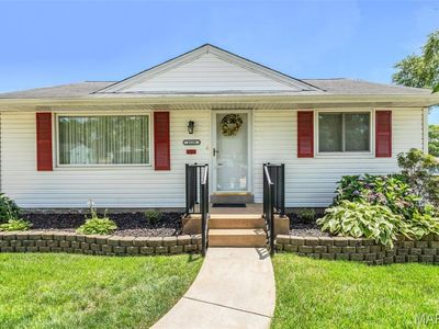 4320 Fatima Dr, Saint Louis, MO, 63123