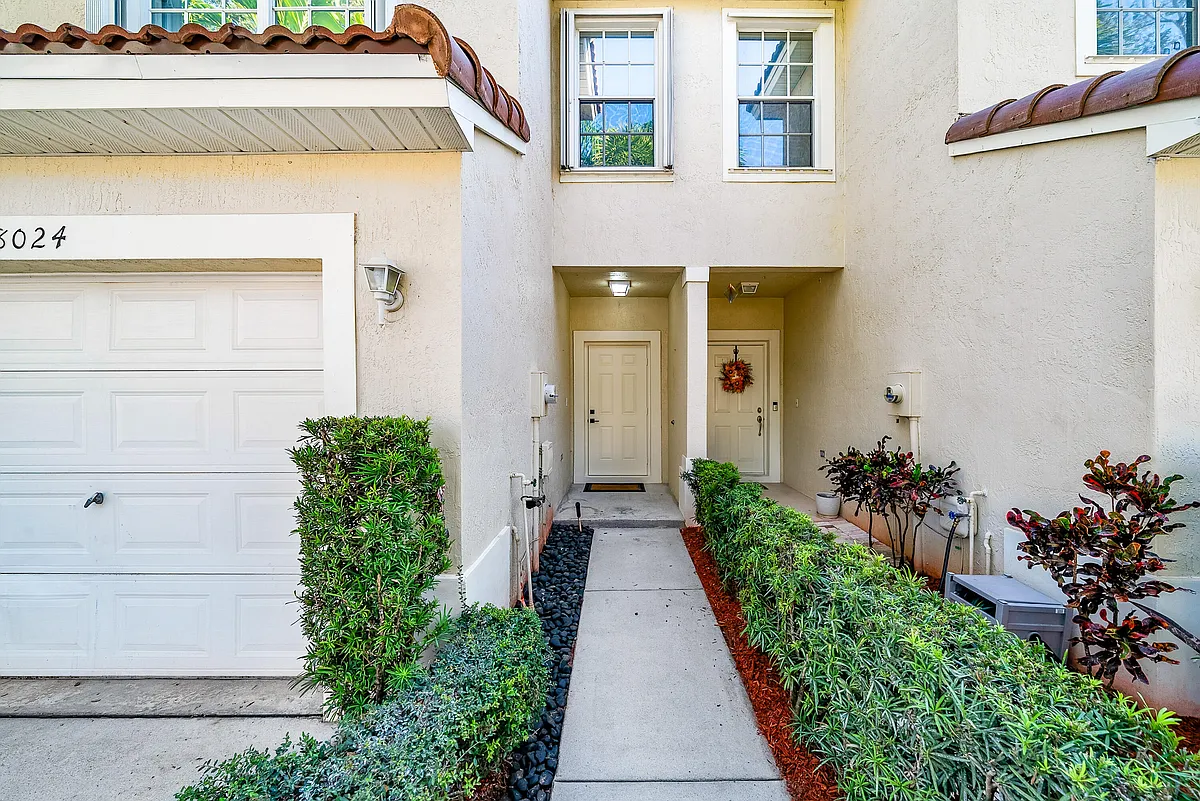 Building Photo - 8024 Briantea Dr #8024
