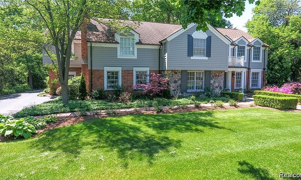 1st image of 640 Shirley Dr