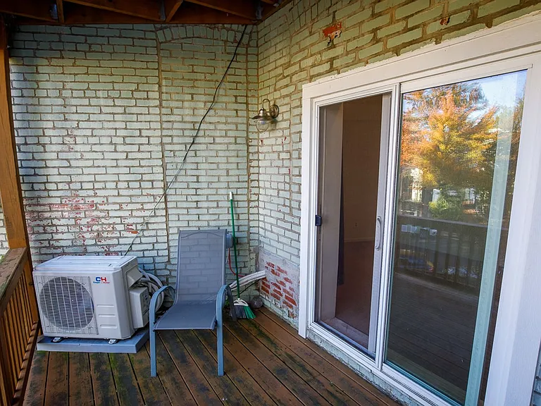 1434 Potomac Ave SE #4 — Photo 24