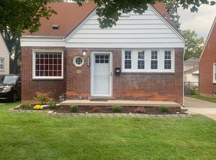 22500 Olmstead St, Dearborn, MI 48124