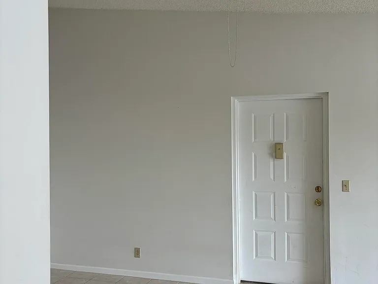 207 Foxtail Dr #E3 — Photo 5