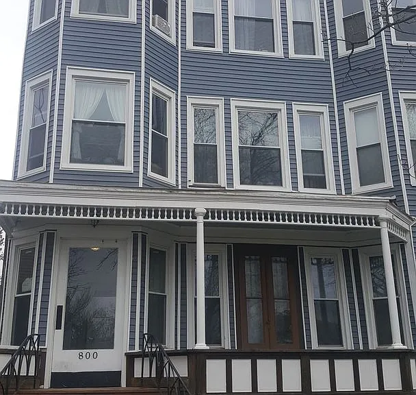 One and Two Bedroom Units with Tons of Natural Light! — Photo 23