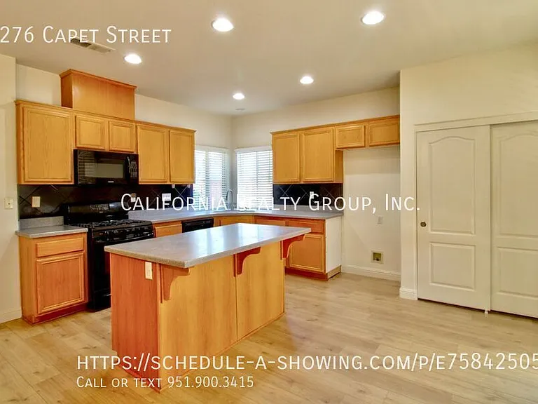 2276 Capet St — Photo 15