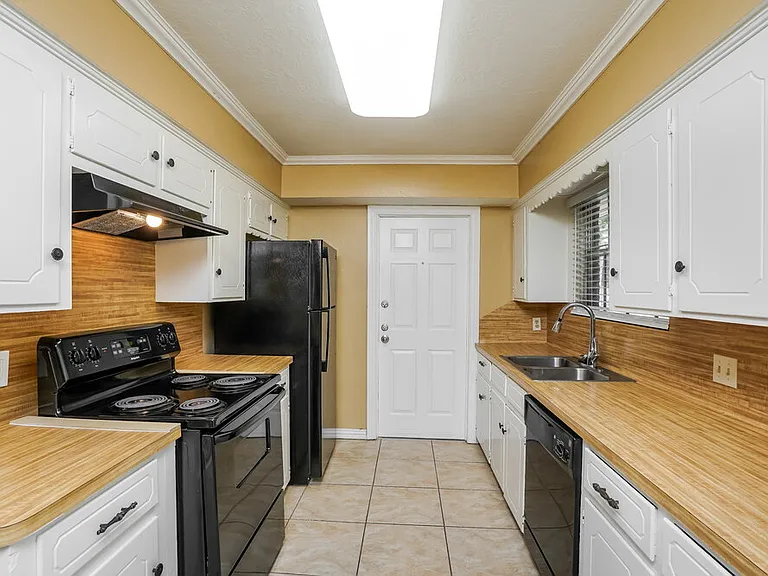 23331 Bayleaf Dr — Photo 7