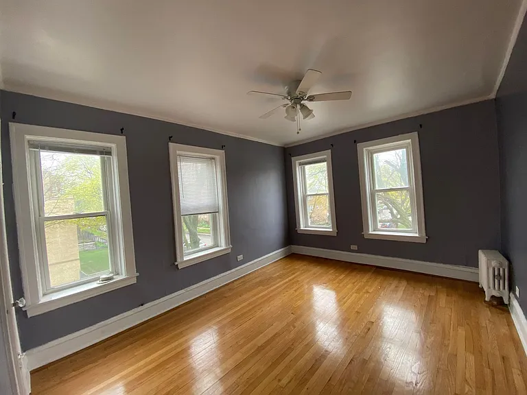 6301 N Washtenaw Ave #2 — Photo 4