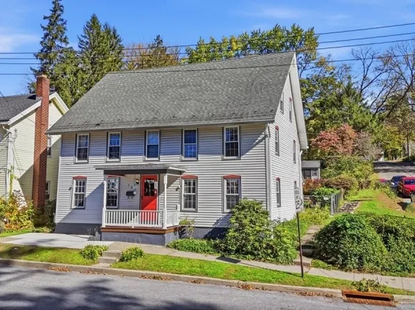 302 Market St, Belvidere Twp., NJ 07823