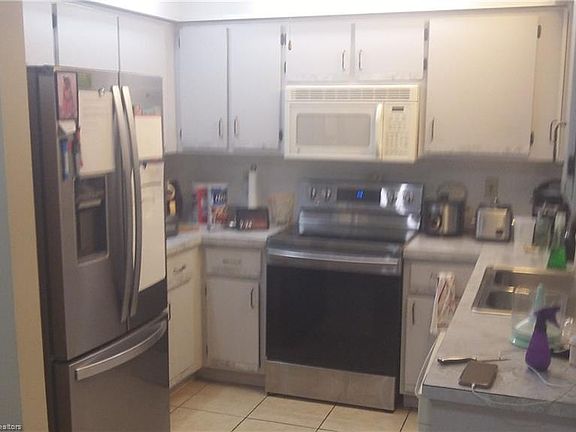 3rd image of 5522 Granada Blvd Unit 13