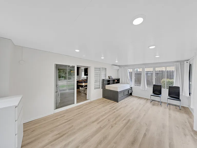 15937 La Ronda Cir — Photo 32