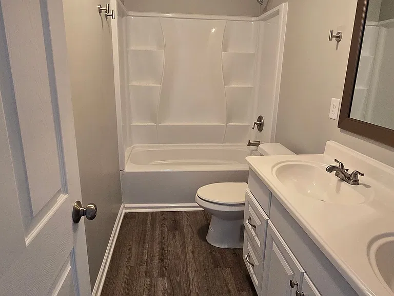 1151 Bentley Ct — Photo 23