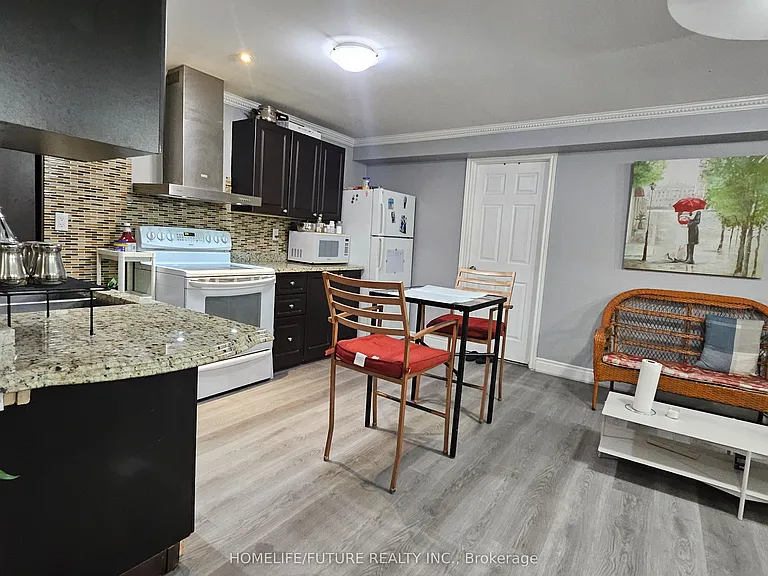 47 Cindy Nicholas Dr #BASEMENT — Photo 3