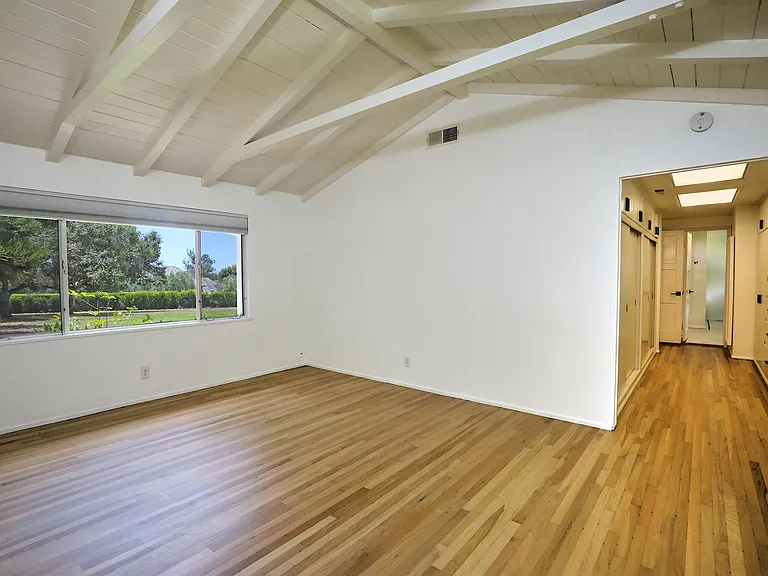 450 Santa Rosa Ln — Photo 23