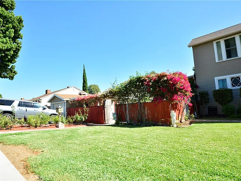 14320 La Cuarta St — Photo 1