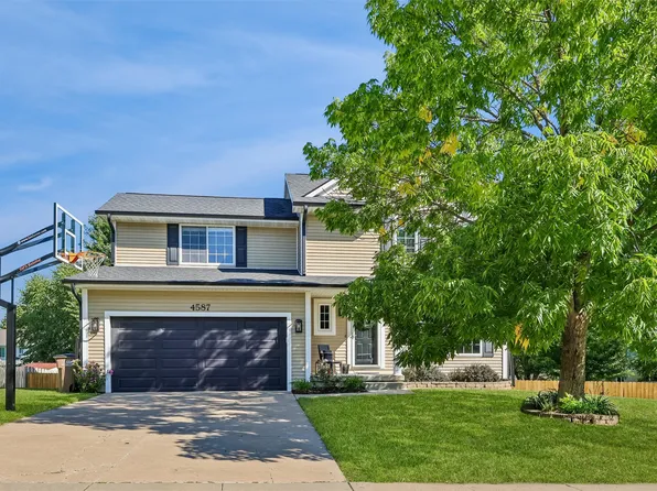 4587 Coachlight Dr, West Des Moines, IA 50265