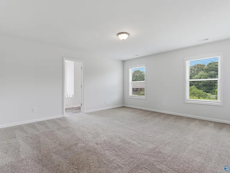 113 Saddle St — Photo 9