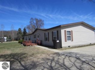 7396 Gillett Rd NW, Rapid City, MI 49676