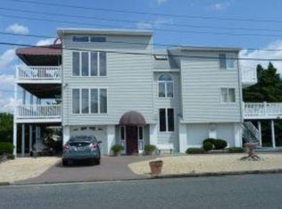 2410 Bayview Ave, Barnegat Light, NJ 08006