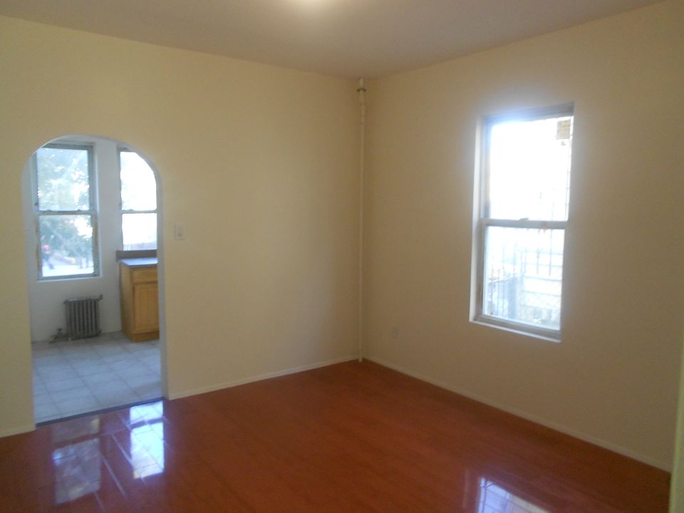 1st image of 8800 170th St