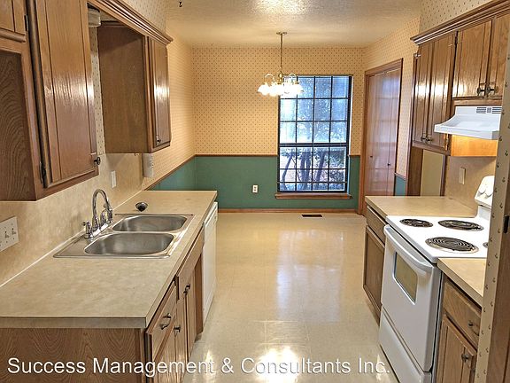 2nd image of 6012 NW 16th St
