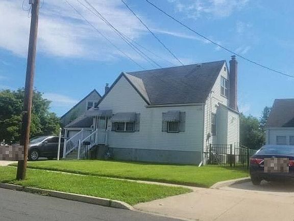 2nd image of 937 Carter Ave