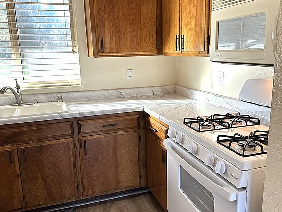 Brand new gas stove