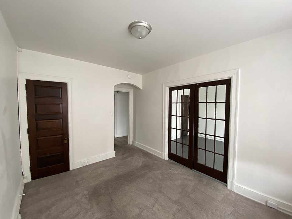 1st image of 162 E Market St #15925425