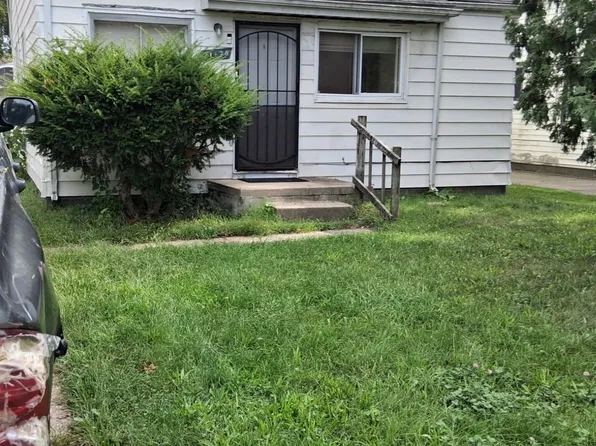 21476 Audrey Ave, Warren, MI 48091
